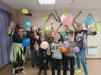 Акуна матата в д. Укар