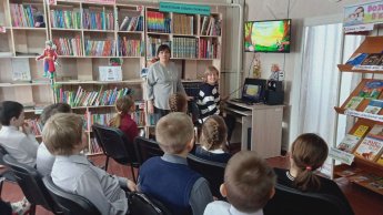 Всероссийской недели детской книги "Читает семья - читает страна"  
